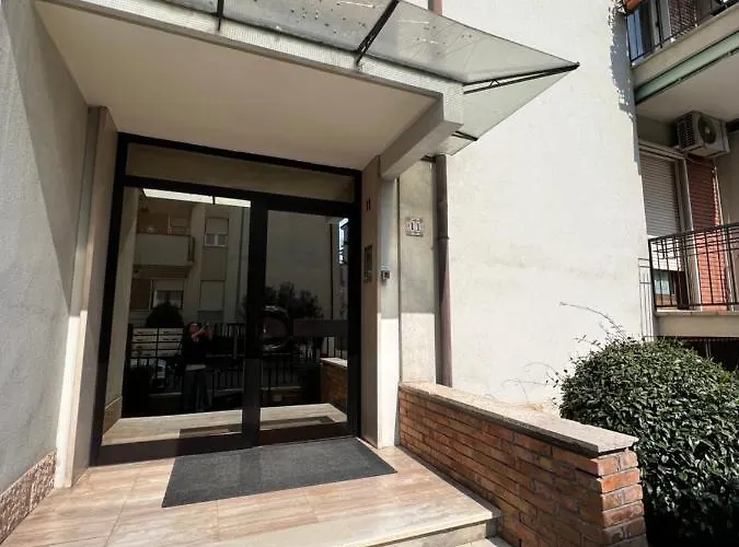 Casa Elena 2 *